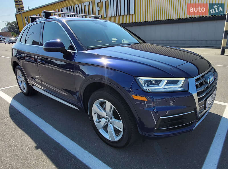 Внедорожник / Кроссовер Audi Q5 2019 в 