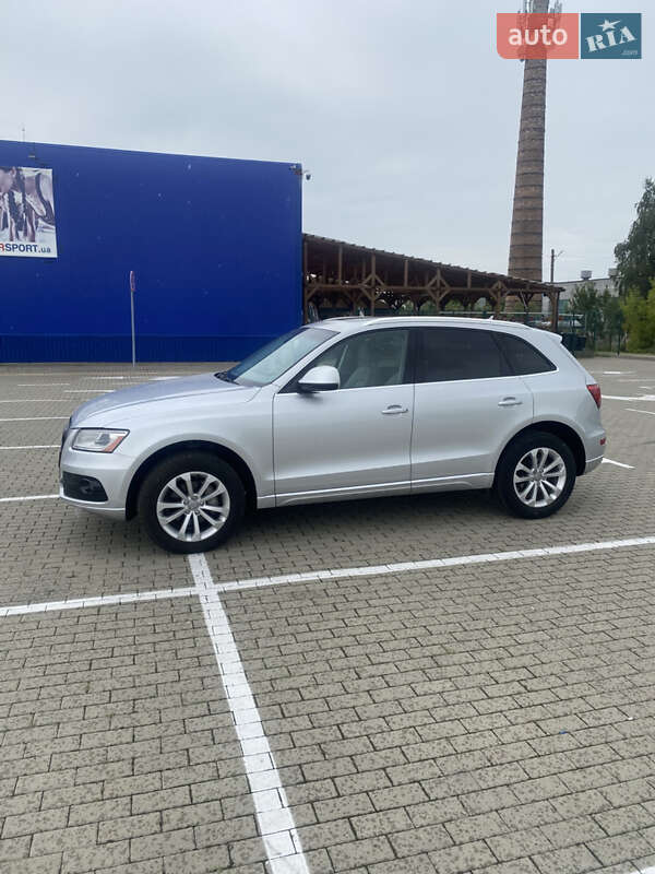 Внедорожник / Кроссовер Audi Q5 2014 в Нововолынске