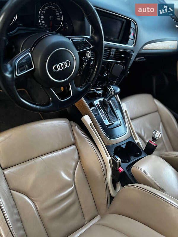 Внедорожник / Кроссовер Audi Q5 2012 в Киеве