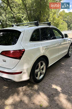 Позашляховик / Кросовер Audi Q5 2016 в 