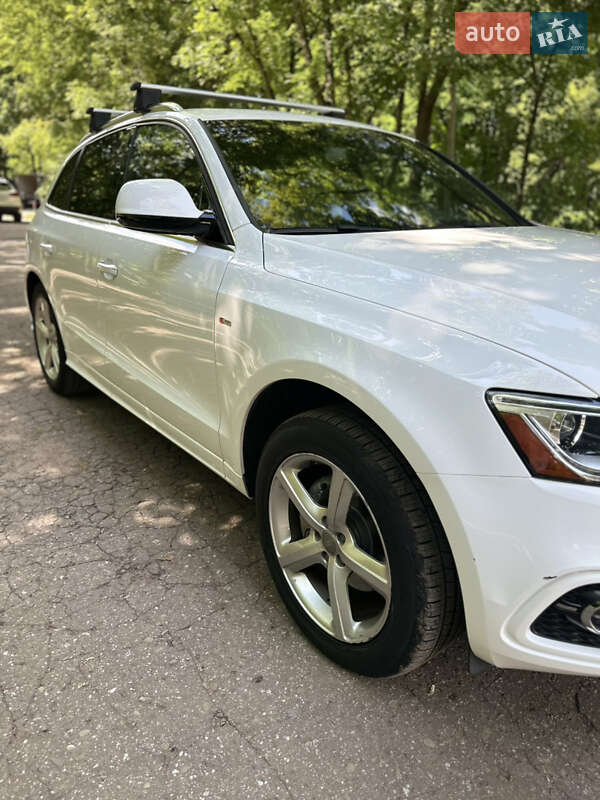 Внедорожник / Кроссовер Audi Q5 2016 в Львове