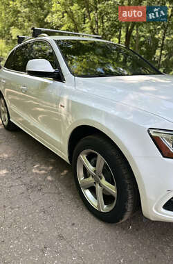 Позашляховик / Кросовер Audi Q5 2016 в 