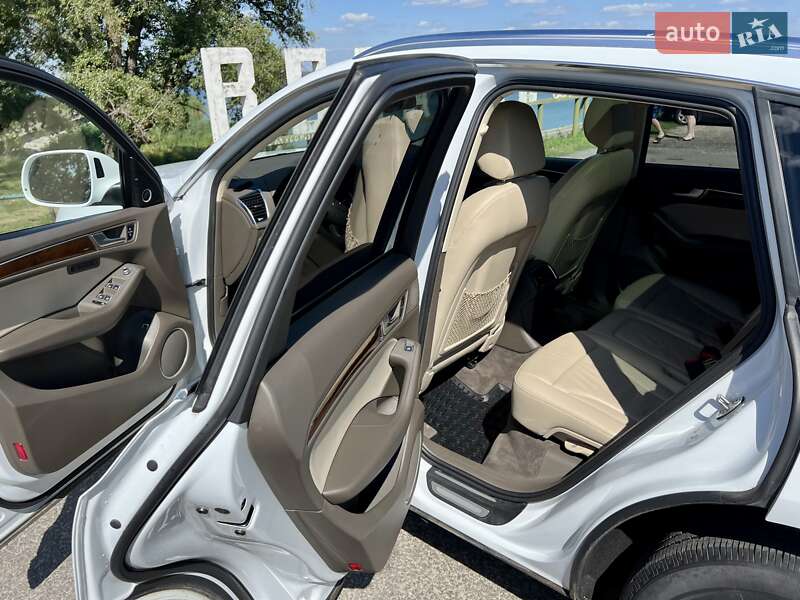 Внедорожник / Кроссовер Audi Q5 2014 в Чугуеве