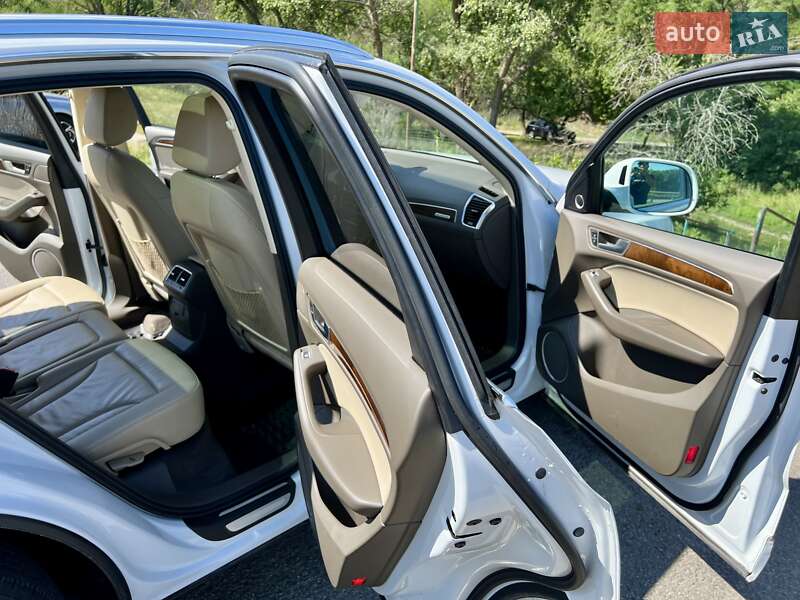 Внедорожник / Кроссовер Audi Q5 2014 в Чугуеве
