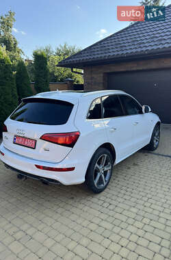 Внедорожник / Кроссовер Audi Q5 2016 в 