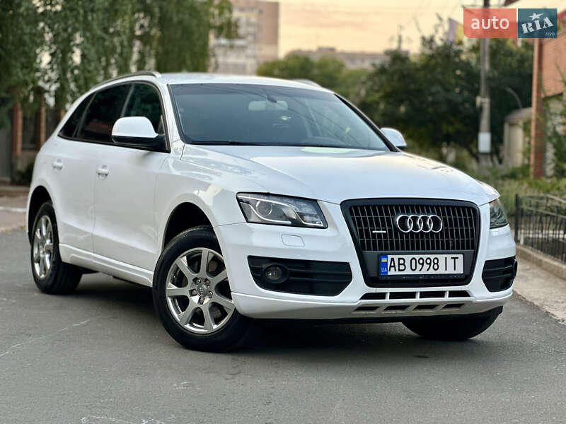 Внедорожник / Кроссовер Audi Q5 2011 в 