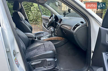 Внедорожник / Кроссовер Audi Q5 2011 в 
