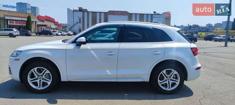 Внедорожник / Кроссовер Audi Q5 2019 в Харькове