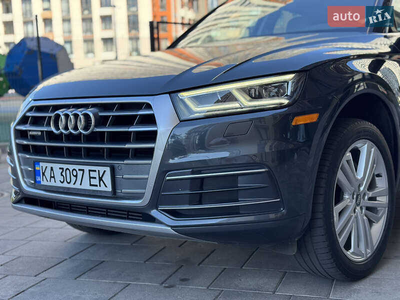 Внедорожник / Кроссовер Audi Q5 2017 в Киеве
