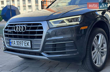 Внедорожник / Кроссовер Audi Q5 2017 в 