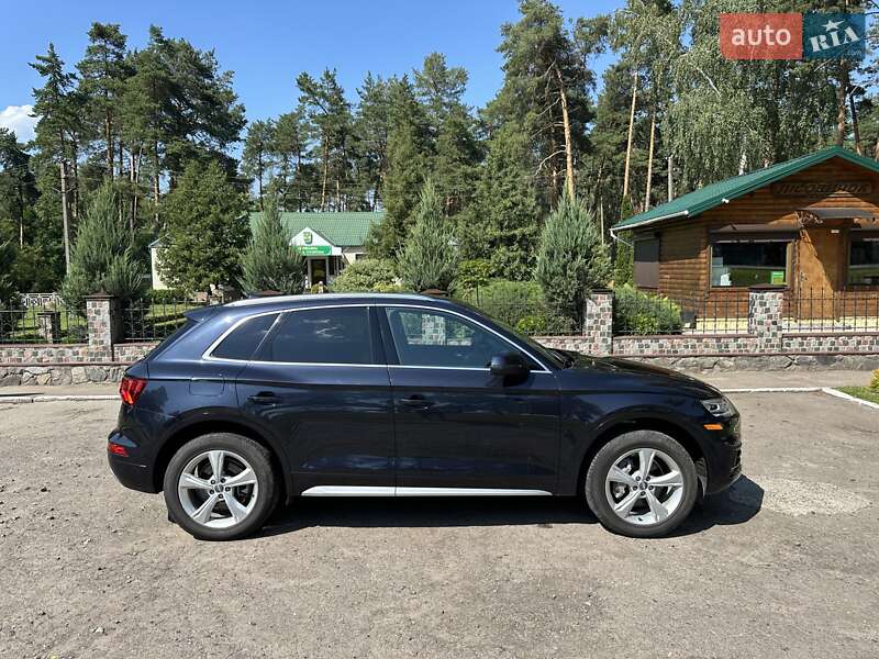 Внедорожник / Кроссовер Audi Q5 2020 в Недригайлове