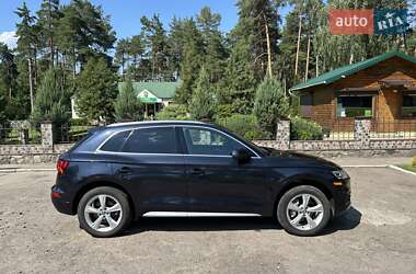 Внедорожник / Кроссовер Audi Q5 2020 в 