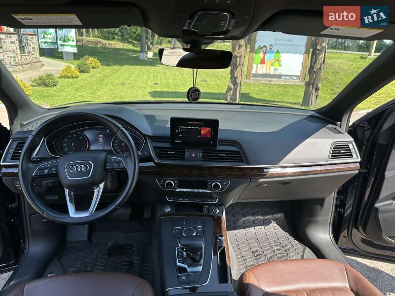 Внедорожник / Кроссовер Audi Q5 2020 в Недригайлове