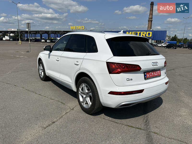 Внедорожник / Кроссовер Audi Q5 2017 в Львове