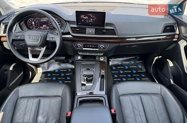 Внедорожник / Кроссовер Audi Q5 2018 в 