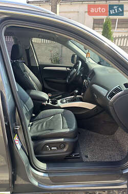 Внедорожник / Кроссовер Audi Q5 2012 в 