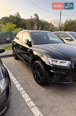 Позашляховик / Кросовер Audi Q5 2017 в 