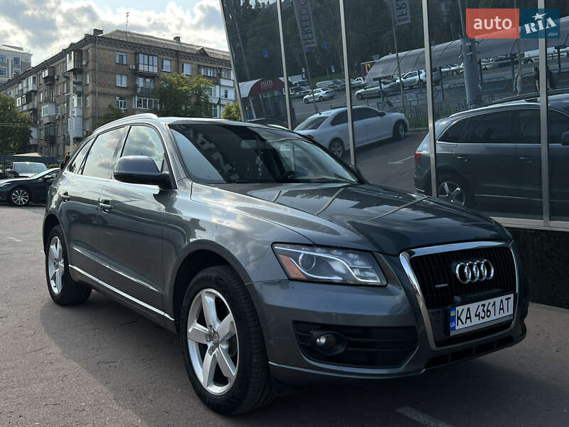 Внедорожник / Кроссовер Audi Q5 2012 в 