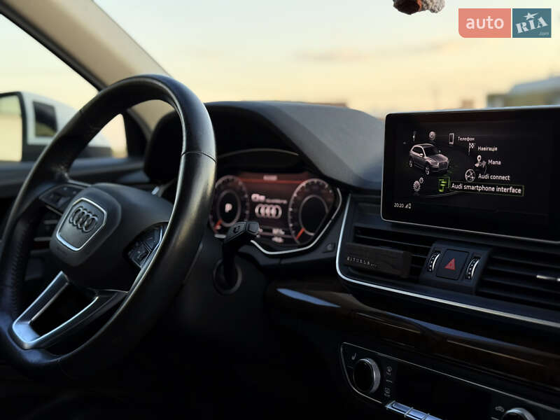 Внедорожник / Кроссовер Audi Q5 2017 в Ровно фото 12 Внедорожник / Кроссовер Audi Q5 2017 в Ровно