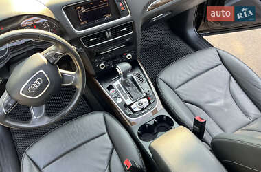 Внедорожник / Кроссовер Audi Q5 2012 в 