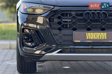 Внедорожник / Кроссовер Audi Q5 2021 в 