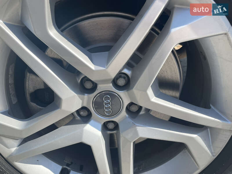 Внедорожник / Кроссовер Audi Q5 2018 в Львове