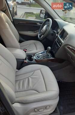 Внедорожник / Кроссовер Audi Q5 2011 в 
