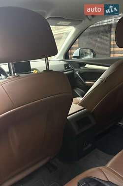 Внедорожник / Кроссовер Audi Q5 2017 в 