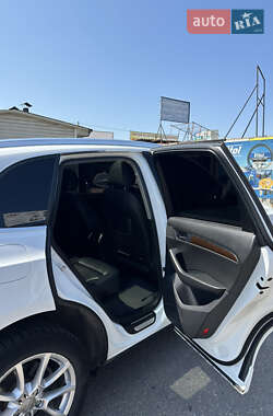 Внедорожник / Кроссовер Audi Q5 2011 в 