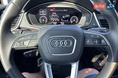 Внедорожник / Кроссовер Audi Q5 2022 в 