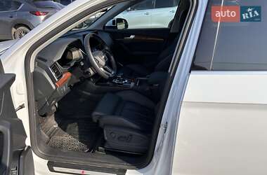Внедорожник / Кроссовер Audi Q5 2022 в 