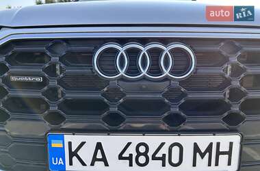 Внедорожник / Кроссовер Audi Q5 2022 в 
