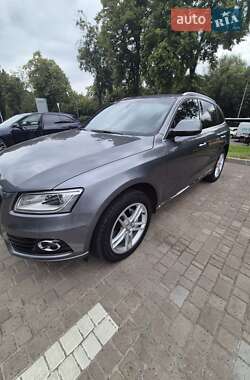 Внедорожник / Кроссовер Audi Q5 2016 в 