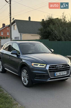 Внедорожник / Кроссовер Audi Q5 2017 в 