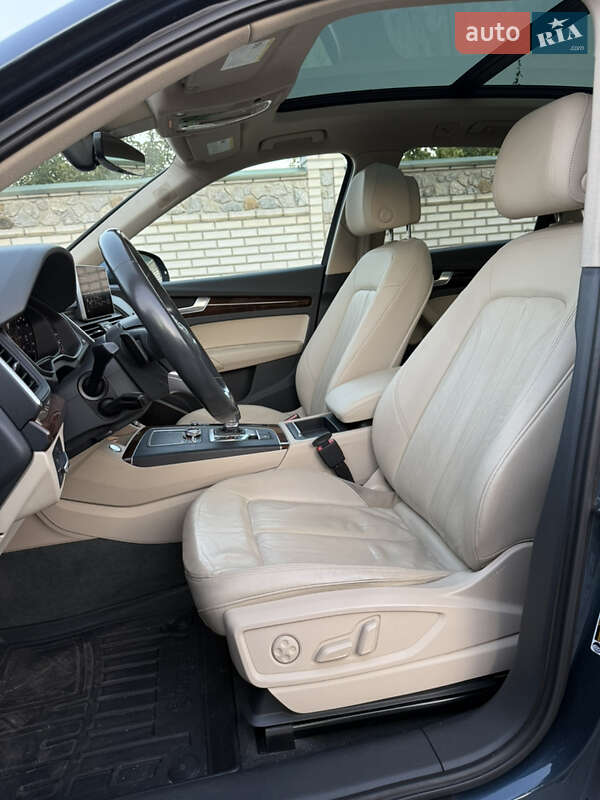 Внедорожник / Кроссовер Audi Q5 2017 в Белой Церкви