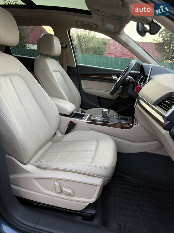 Внедорожник / Кроссовер Audi Q5 2017 в Белой Церкви