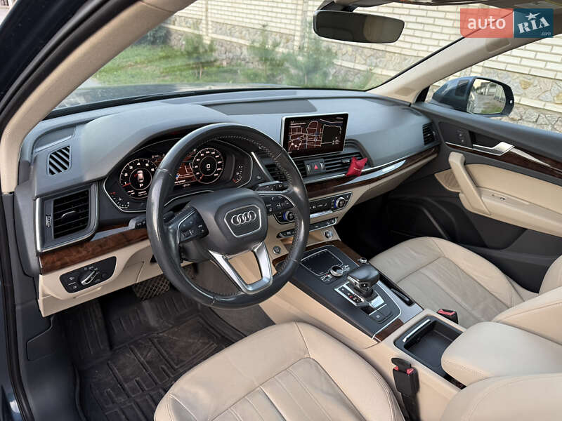 Внедорожник / Кроссовер Audi Q5 2017 в Белой Церкви