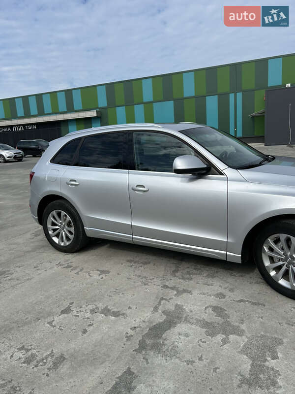 Внедорожник / Кроссовер Audi Q5 2013 в Дрогобыче