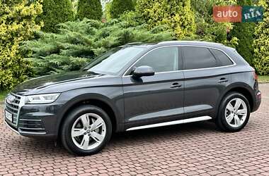 Внедорожник / Кроссовер Audi Q5 2018 в 