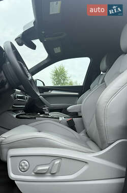 Внедорожник / Кроссовер Audi Q5 2023 в 