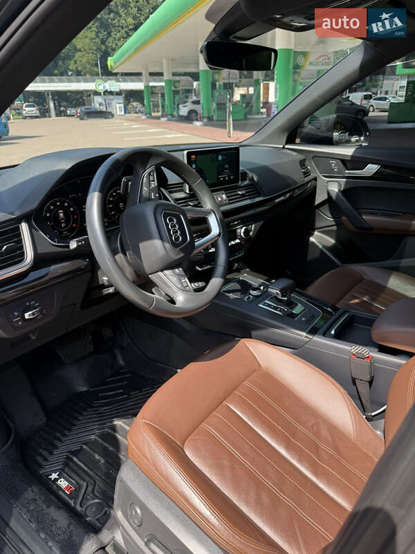 Позашляховик / Кросовер Audi Q5 2018 в Києві