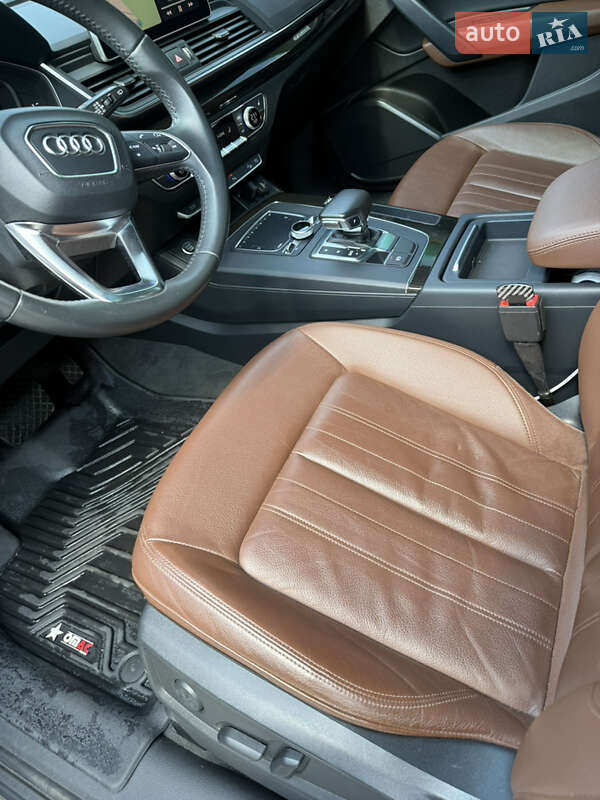 Позашляховик / Кросовер Audi Q5 2018 в Києві