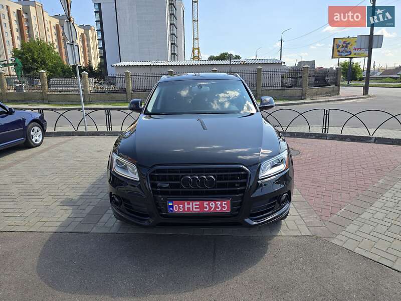 Внедорожник / Кроссовер Audi Q5 2015 в 