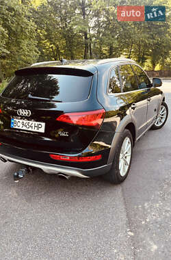 Внедорожник / Кроссовер Audi Q5 2016 в 