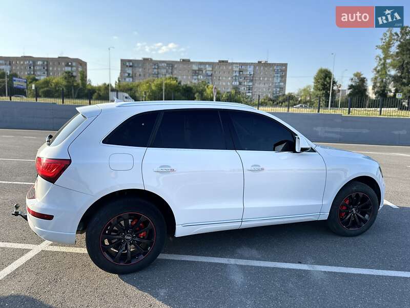 Внедорожник / Кроссовер Audi Q5 2013 в Полтаве