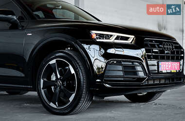 Внедорожник / Кроссовер Audi Q5 2019 в 