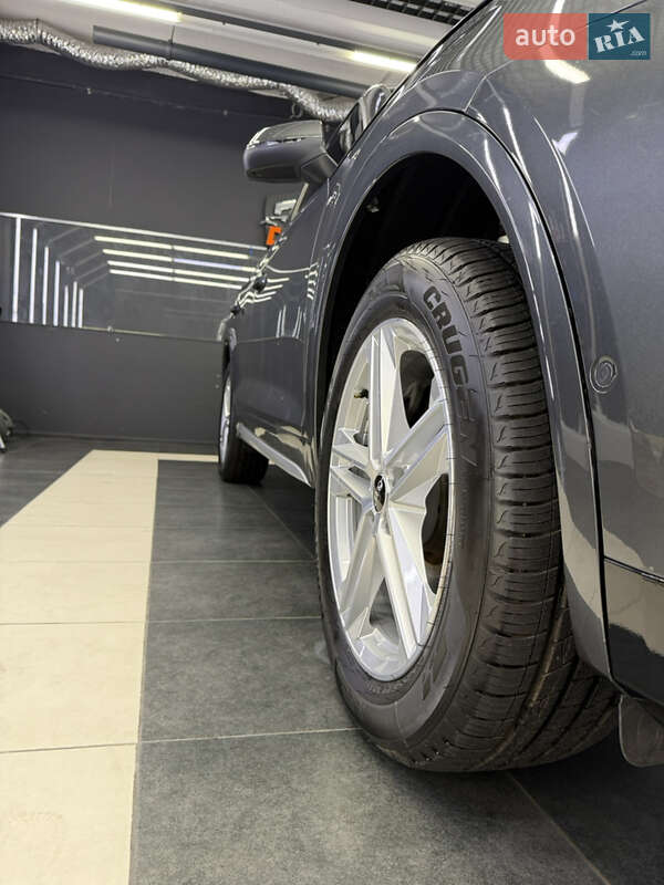 Внедорожник / Кроссовер Audi Q5 2023 в Киеве