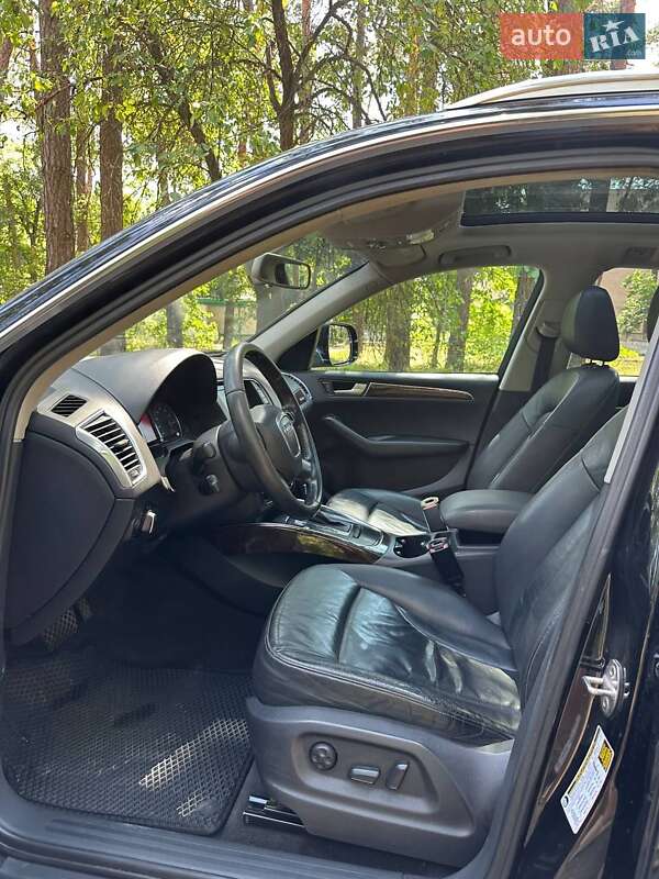 Внедорожник / Кроссовер Audi Q5 2010 в Черкассах