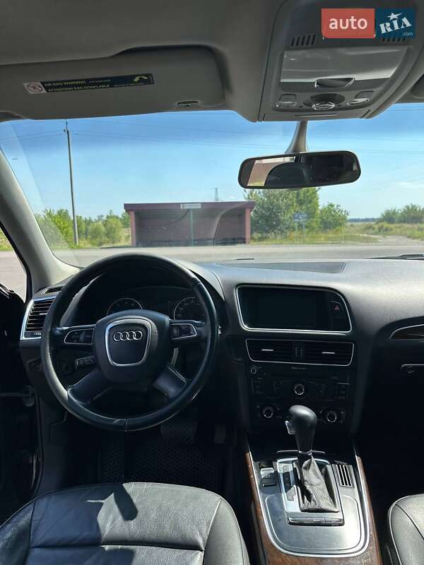 Внедорожник / Кроссовер Audi Q5 2010 в Черкассах