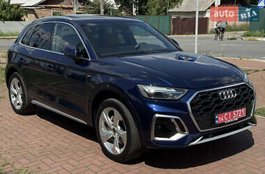 Внедорожник / Кроссовер Audi Q5 2022 в 